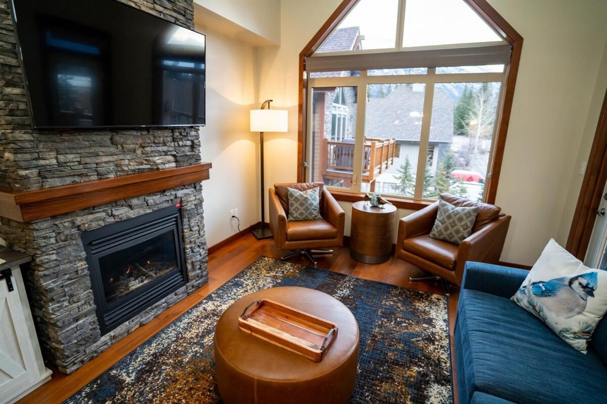 The Raven Suite At Stoneridge Mountain Resort แคนมอร์ ภายนอก รูปภาพ